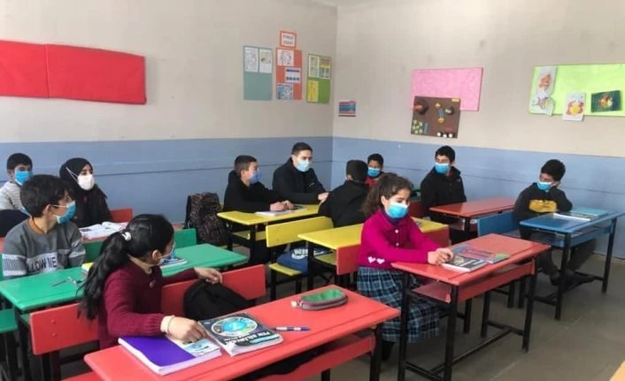 Kaymakam Zeyrek’in köy ziyaretleri sürüyor