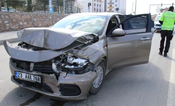 Kısıtlamada kaza yaptı, hem ehliyeti gitti, hem de ceza yedi