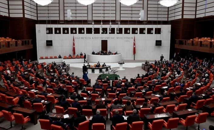Meclis ekonomiye ilişkin düzenlemeler içeren kanun teklifi için mesai yapacak