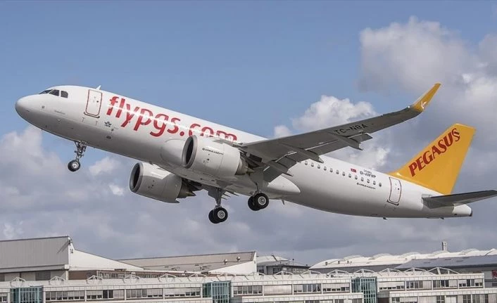 Pegasus Hava Yolları uçuş ekiplerine, Kovid-19 aşısı uygulanmaya başlandı