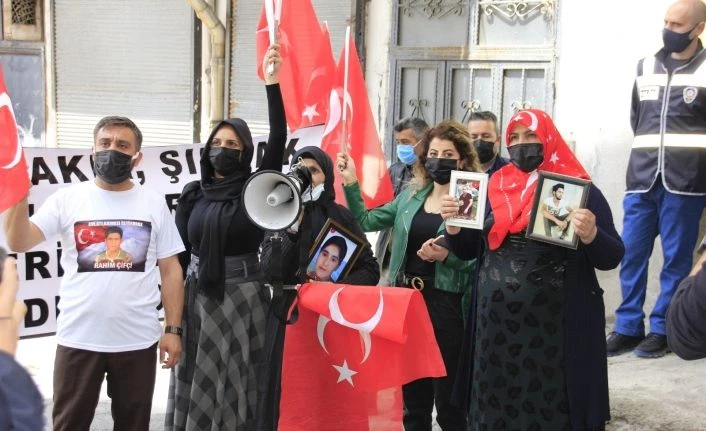 PKK terör örgütü kardeşlerin birini kaçırdı diğerini şehit etti