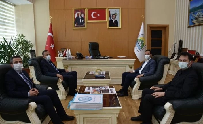 Rektör Elmastaş’tan Başkan Geylani’ye ziyaret