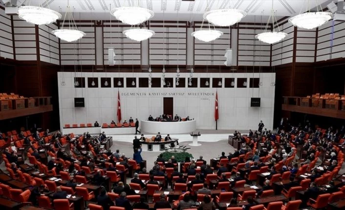 TBMM Genel Kurulunda güvenlik soruşturmasına ilişkin kanun teklifinin birinci bölümü kabul edildi