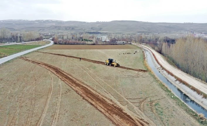Van Büyükşehir Belediyesinden İpekyolu Caddesi’ne alternatif yol
