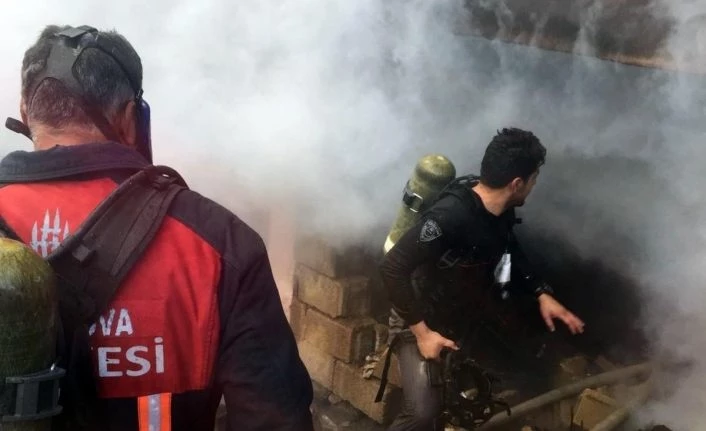 Yüksekova’da ev yangını