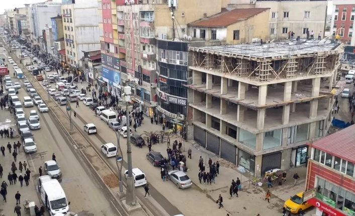 Yüksekova’da sınır kapısı sevinci