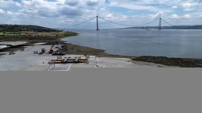 1915 Çanakkale Köprüsü inşaatında araçların geçeceği yolun yapımına başlanıyor
