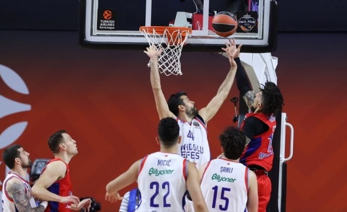 Anadolu Efes, Avrupa basketbolunun en büyüğü olabilmek için sahaya çıkıyor