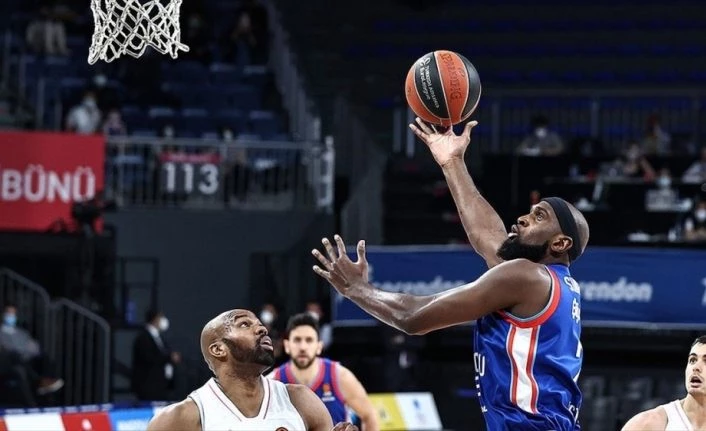 Anadolu Efes, Real Madrid