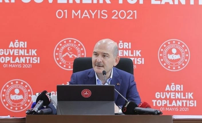 Bakan Soylu: Muafiyet tanıdığımız sektörlerde 691 bin 890 kişi çalışma izni belgesi aldı