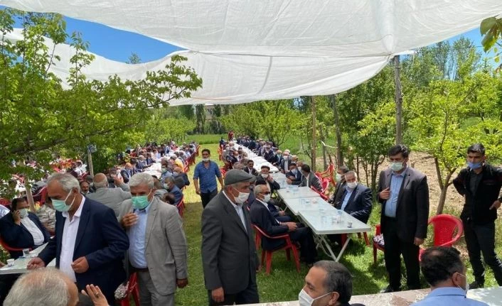 Barış elçisi Van Milletvekili Arvas yeni sulhlere öncülük ediyor