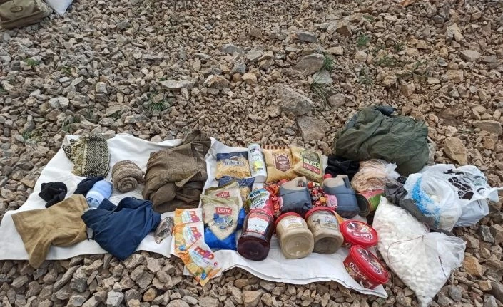 Başkale’de PKK/KCK terör örgütüne ait silah ve mühimmat ele geçirildi