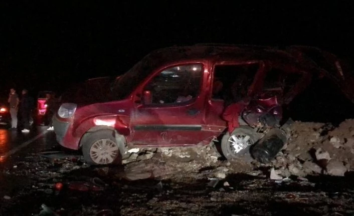 Bingöl’de iki araç çarpıştı, sürücülerden biri yaralandı