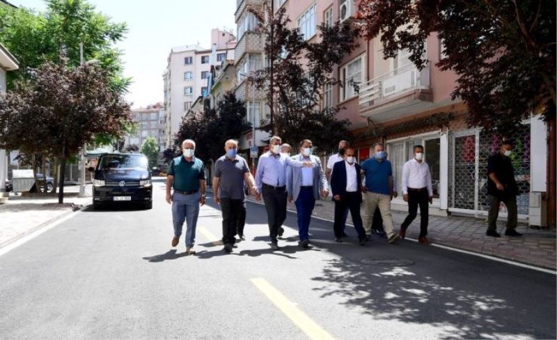 Cezmi Kartay Caddesi’ndeki yenileme çalışmaları tamamlandı