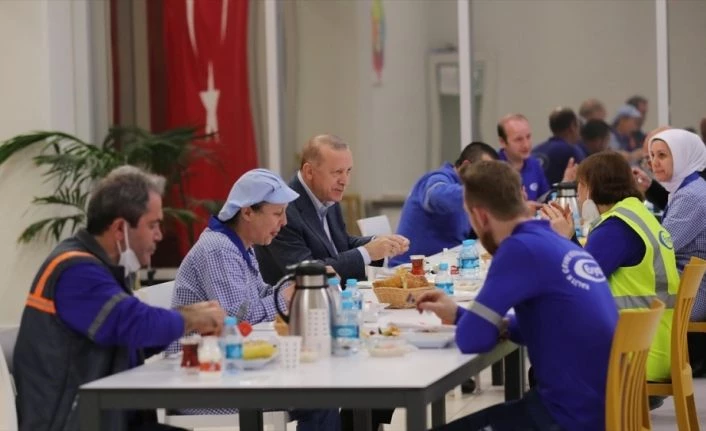 Cumhurbaşkanı Erdoğan: İşçinin o kutsal alın terini sömürmek isteyenlere fırsat vermeyeceğiz