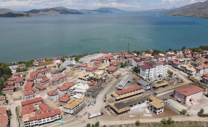 Depremin merkezi Sivrice’de dönüşüm sürüyor