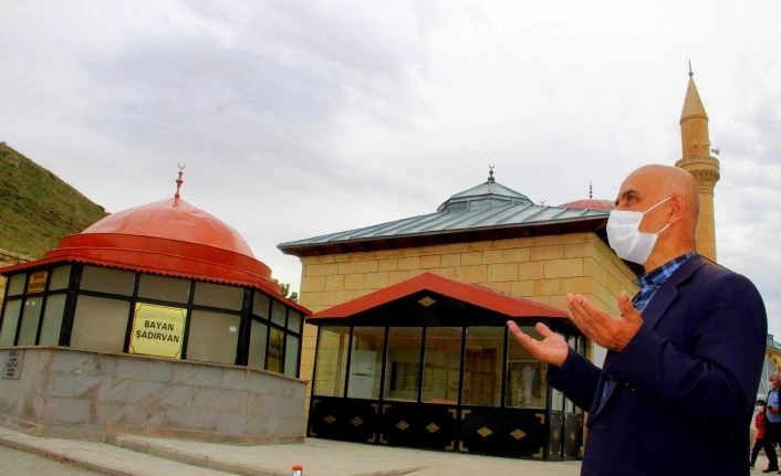 Gizemli yolu ve efsaneleriyle meşhur Abdurrahman Gazi Türbesi bu bayram boş kaldı