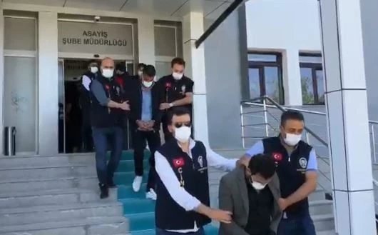 Van'da havaya ateş açan 3 kişi tutuklandı