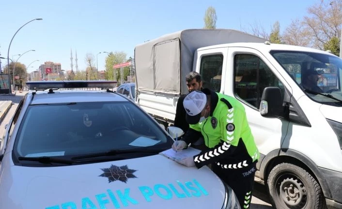 Malatya’da tam kapanmada denetimler sürüyor