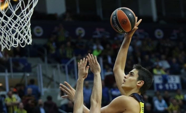 NBA ekiplerinden Miami Heat, Ömer Faruk Yurtseven ile sözleşme imzaladı