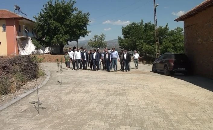 Pütürge Belediyesi kendi parke taşını üretiyor