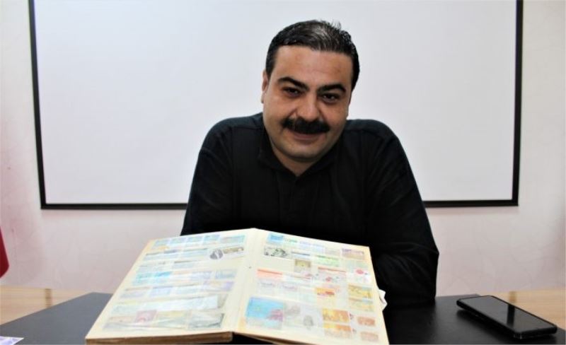 Tam bir tarihe yolculuk, baba oğul 60 yılda bin 100 adet pul biriktirdi