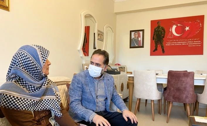 Uçar şehit annelerini unutmadı