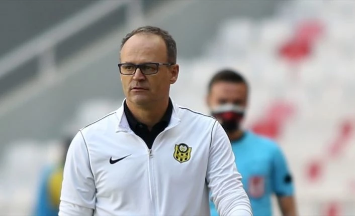 Yeni Malatyaspor teknik direktör İrfan Buz ile 1 yıllık sözleşme imzaladı