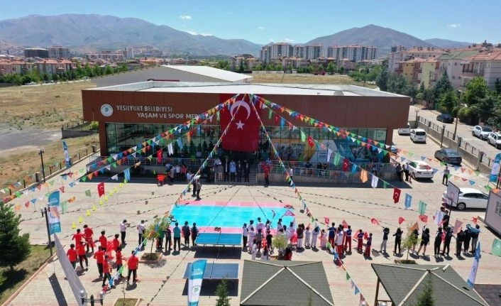 Yeşilyurt’ta 19 Mayıs özel bir programla kutladı