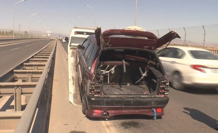 Zincirleme trafik kazasında 12 kişi yaralandı