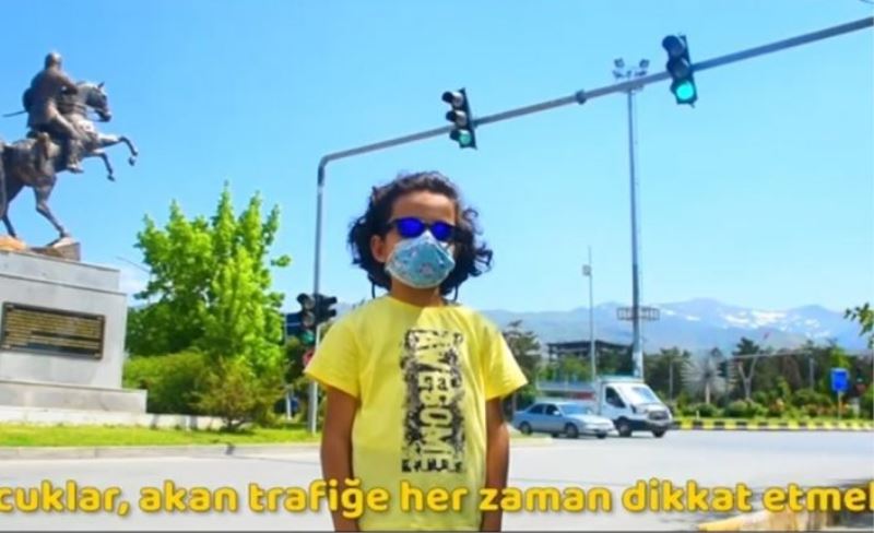 Muş Emniyet Müdürlüğünden çocuklar için trafik kuralları klibi